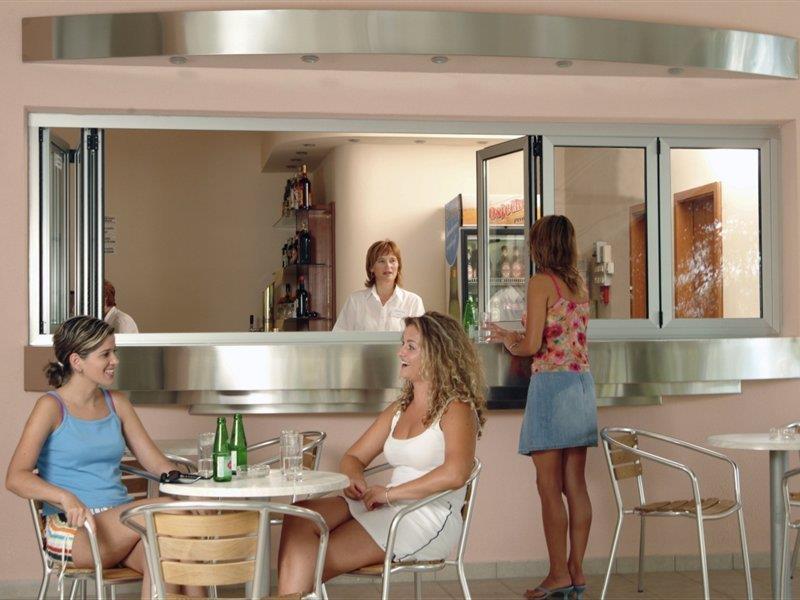 Brzet Hotel Omiš Екстериор снимка